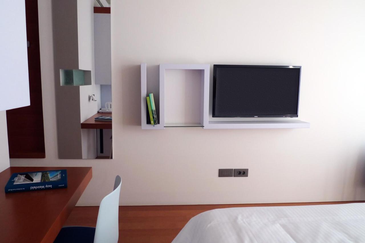 Bossa Nova Beirut Hotel Buitenkant foto